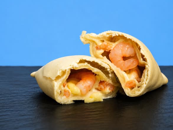 EMPANADA CAMARON QUESO