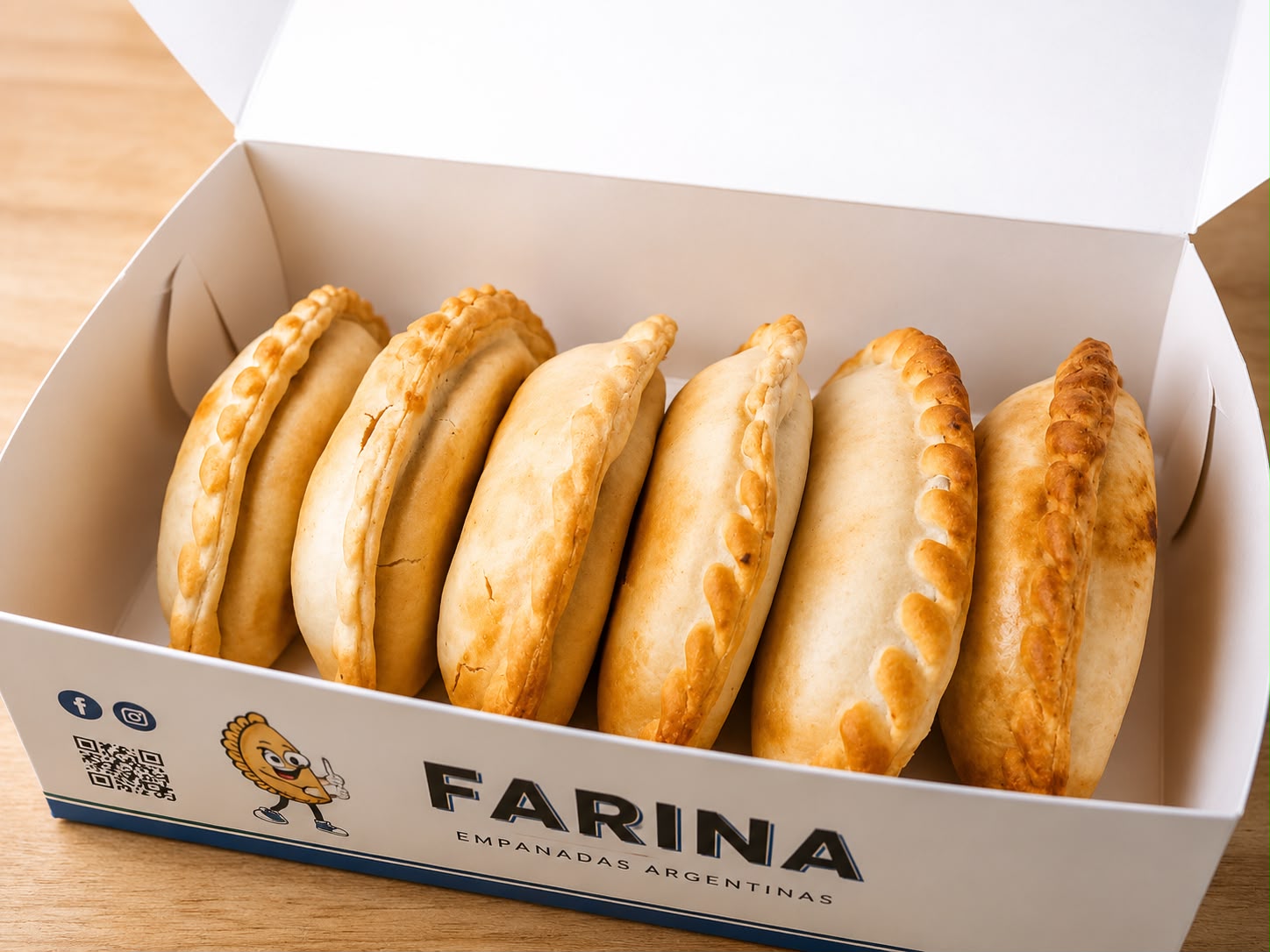 8 EMPANADAS