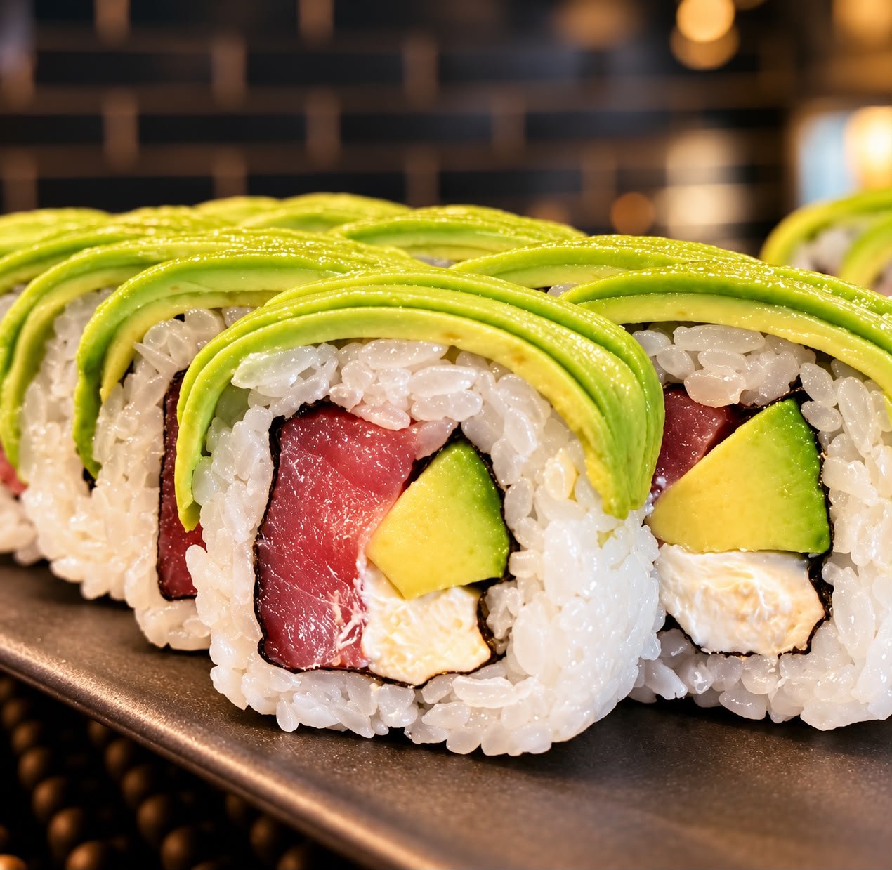 Avocado tuna roll