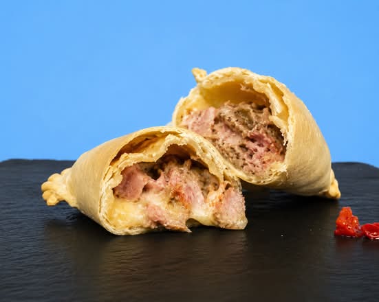 EMPANADA CHEESBURGER