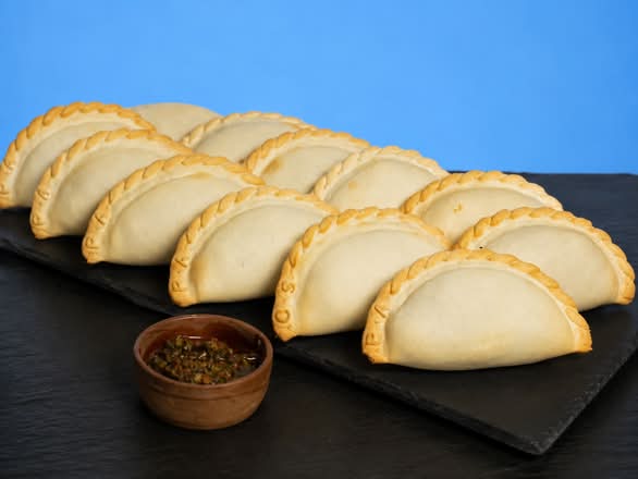 12 EMPANADA